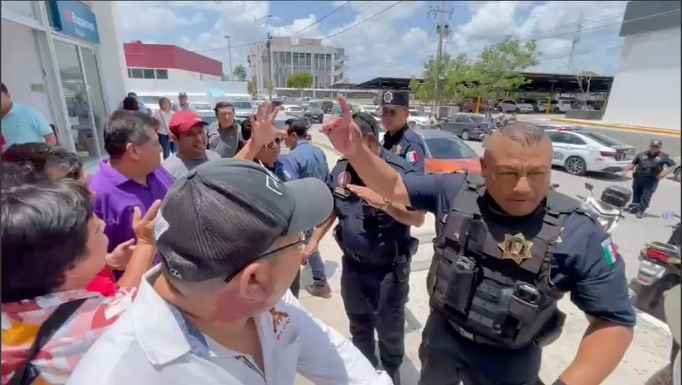 Ruleteros de Carmen y Campeche amenazan con cacería de InDrive