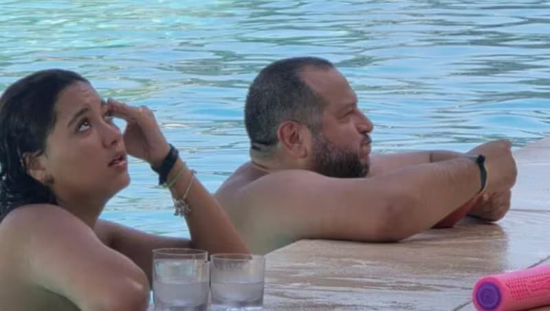 Captan a otro hijo de AMLO en "vacaciones austeras"