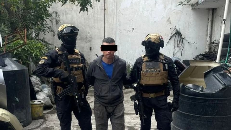 Aseguran 16 toneladas de autopartes en alcaldía Iztapalapa