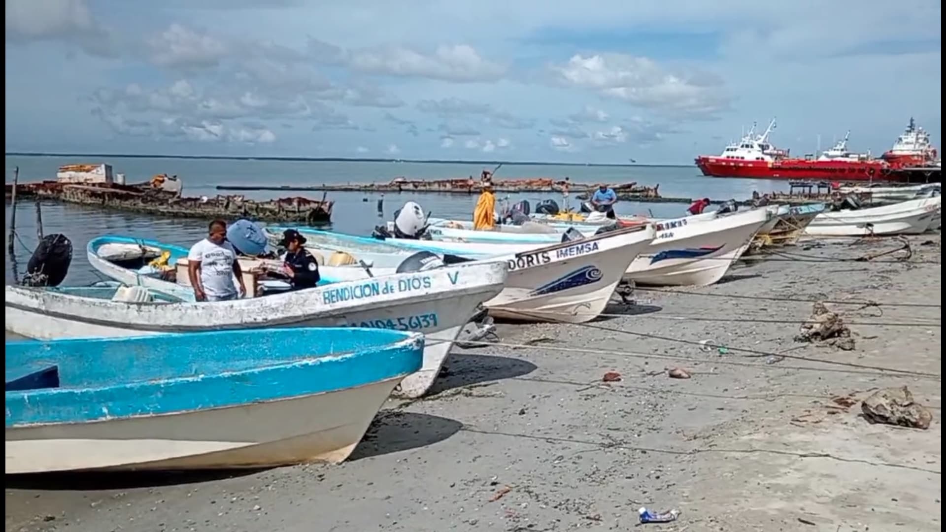 Capitanía de puerto verifica lanchas del sector ribereño