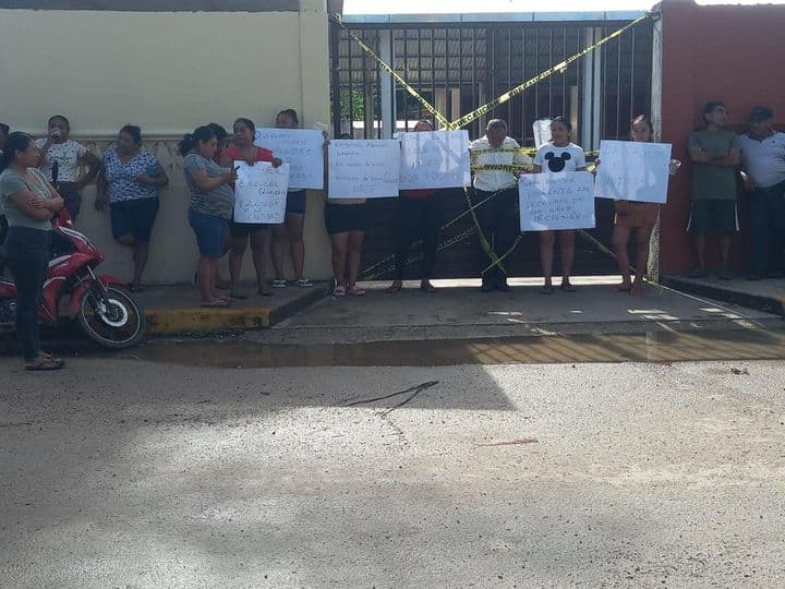 Amarran a director de escuela en zona Maya