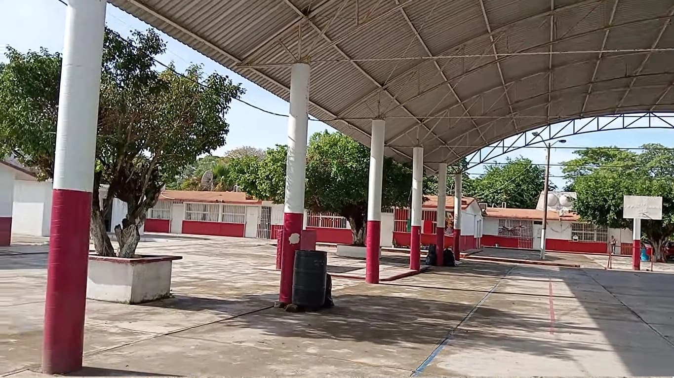 Por falta de textos estudian con fotocopias