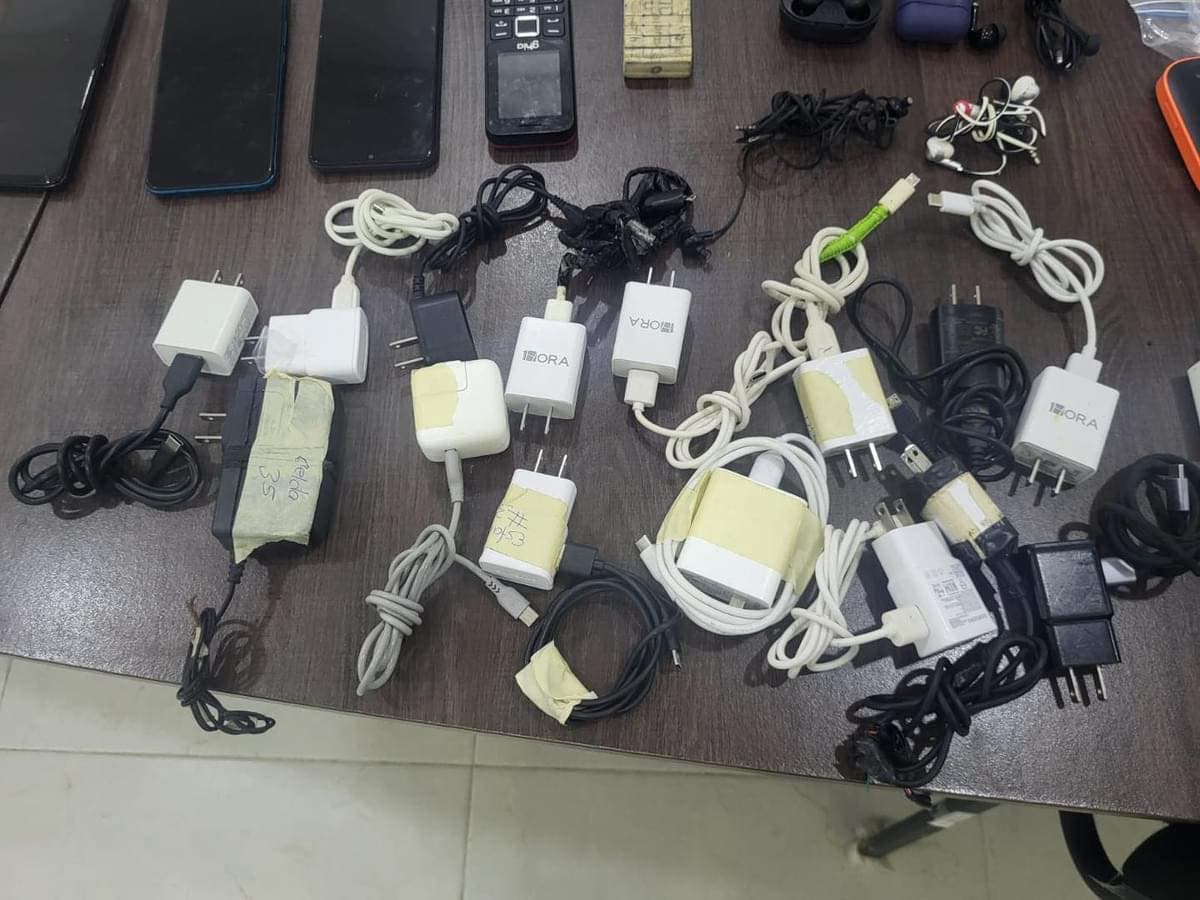 Decomisan drogas, teléfonos y dinero en efectivo en el Cereso de Cancún 