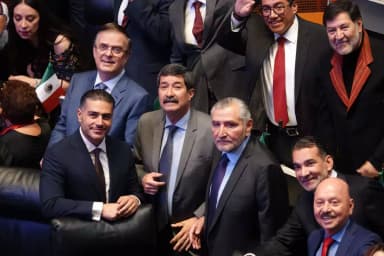 ImagenCondenan senadores de Morena racismo de Trump 