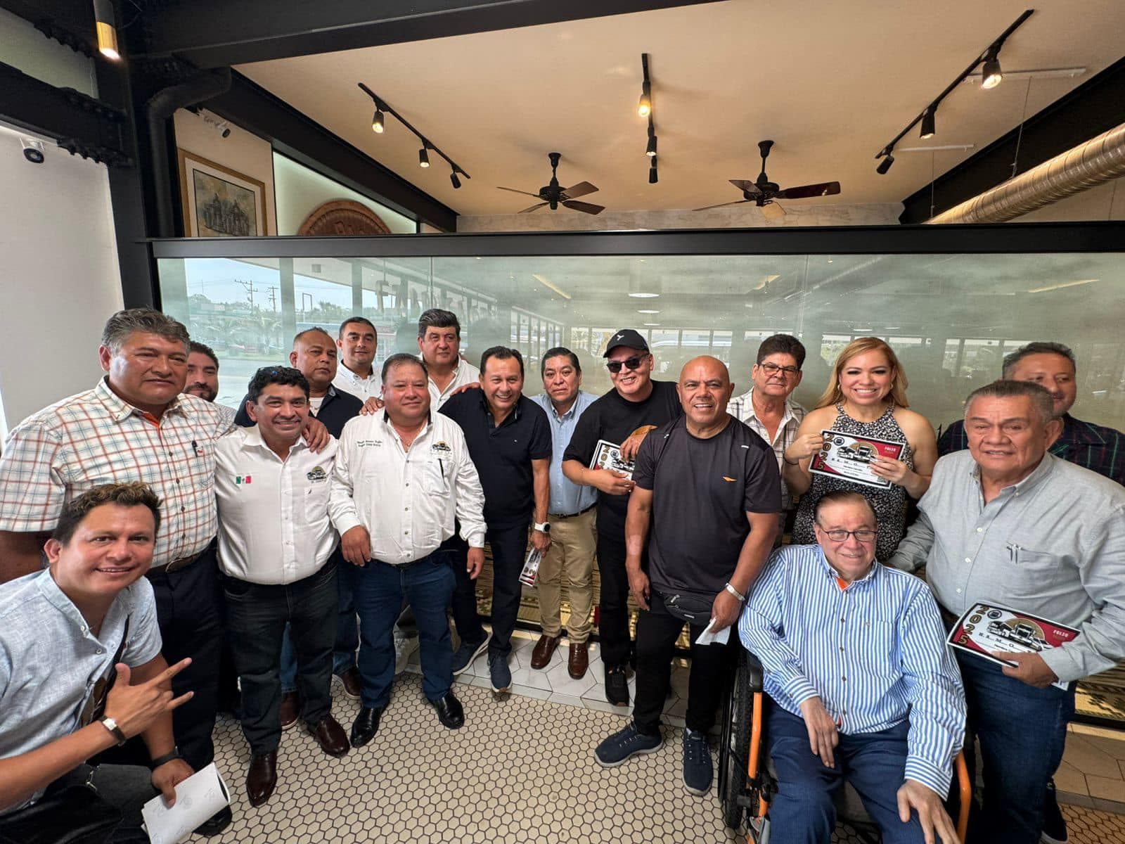 Hacen alianza músicos para seguridad en sus giras por carretera