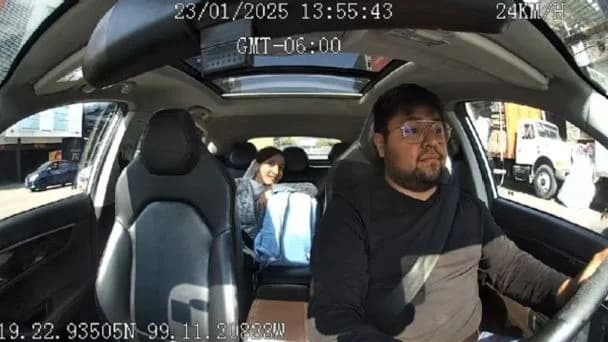 Lady Uber finge acoso y amenaza a conductor 