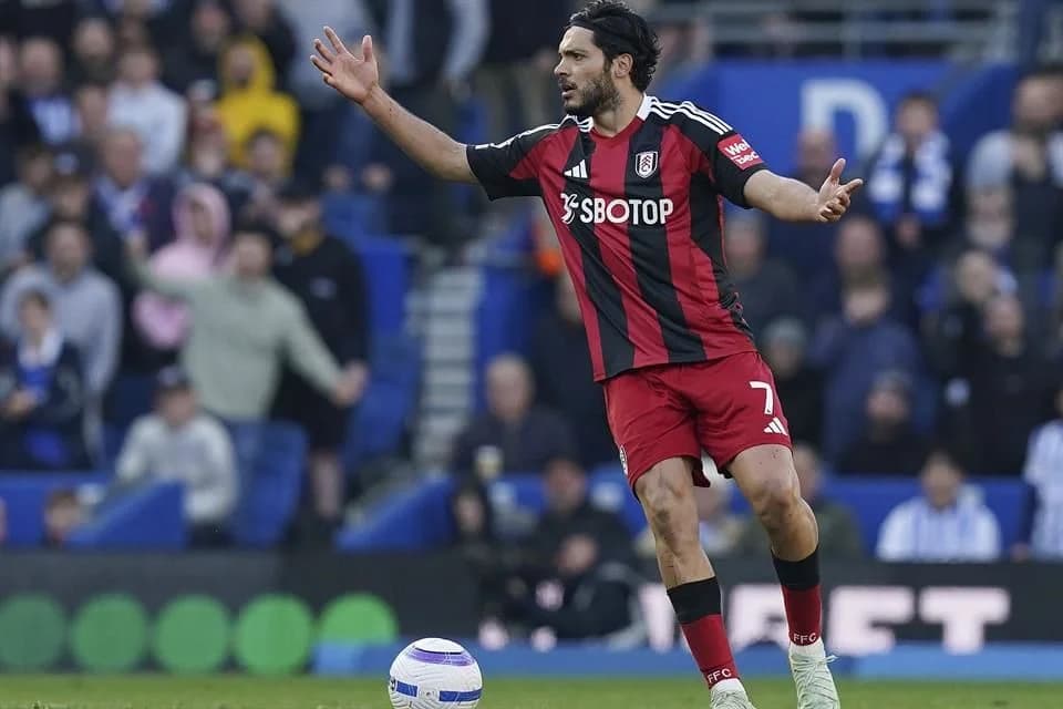 Raúl Jiménez anota en derrota del Fulham