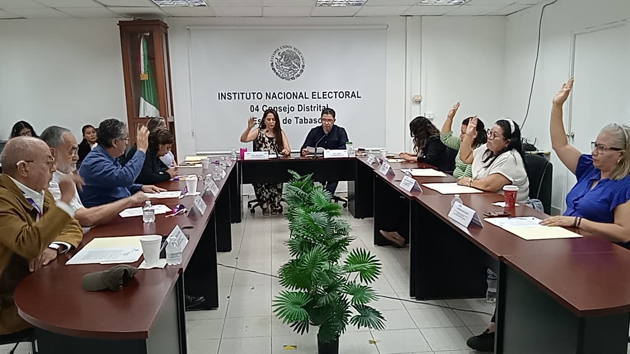 Capacitará INE a 13,803 funcionarios electorales 