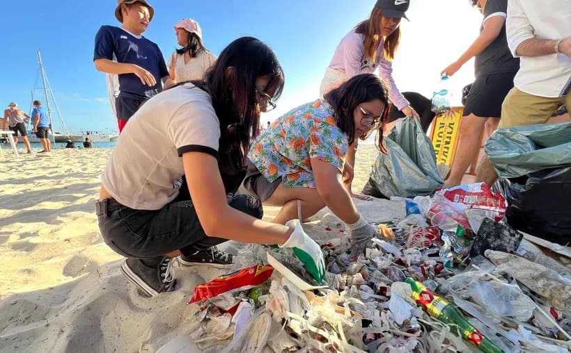 Playas Cancún llenas de vidrio 