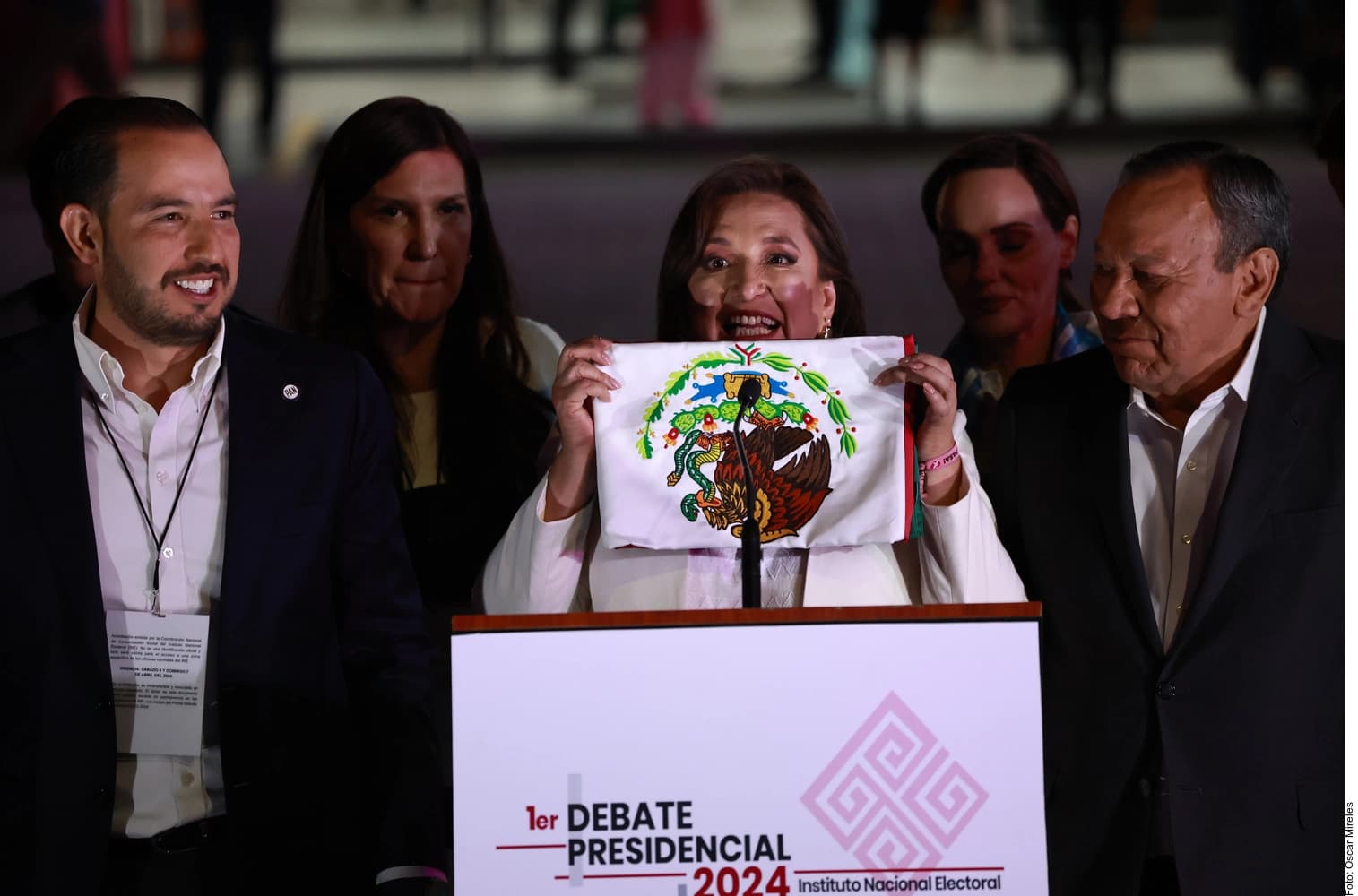 Ataca Xóchitl, pero no noquea 