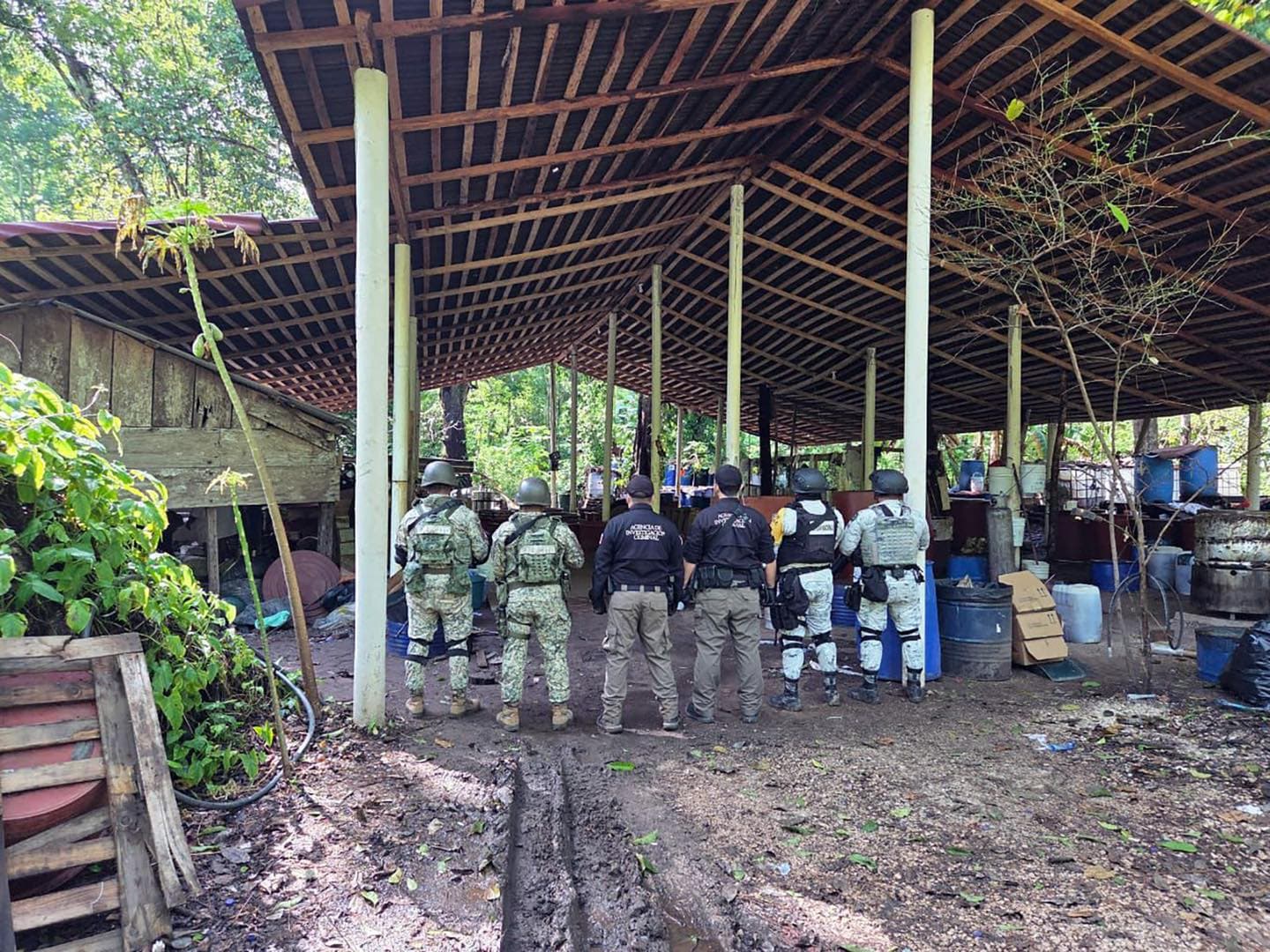 Decomisan 900 kg de metanfetamina en Palenque Chiapas