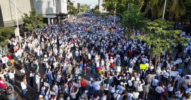 ImagenMiles en Culiacán piden paz a un año de violencia 