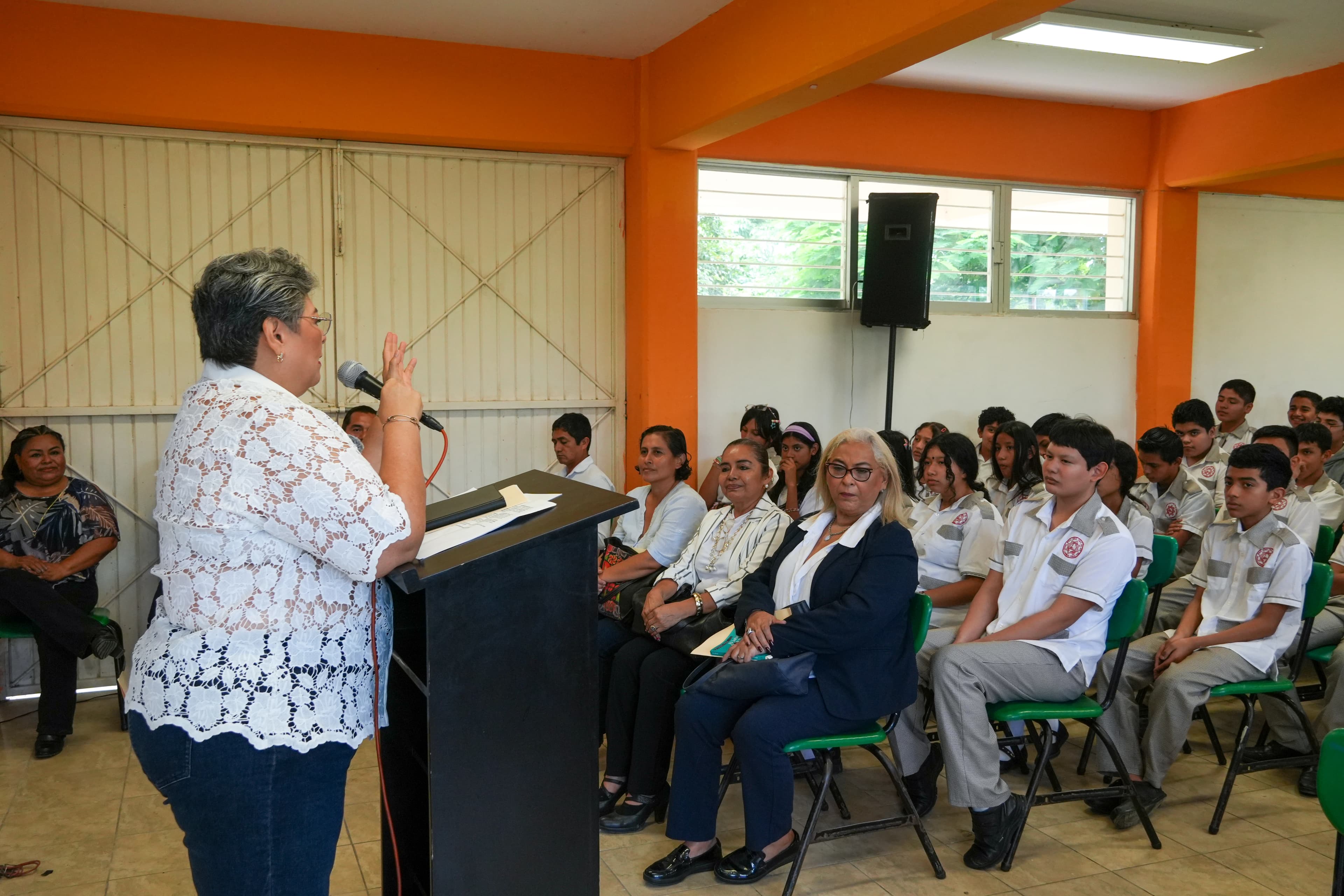Estimulan la lectura entre estudiantes de Técnica 50