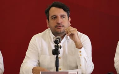 Imagen"Andy" pero no Warhol, compra obra de arte de medio millón de pesos