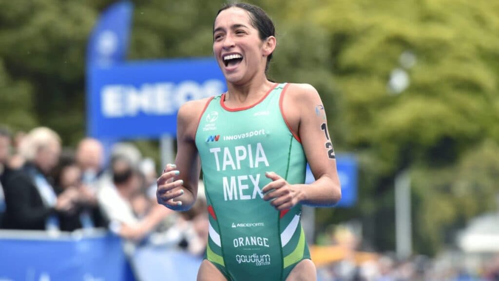 Mexicana conquista oro en Copa del Mundo de Triatlón