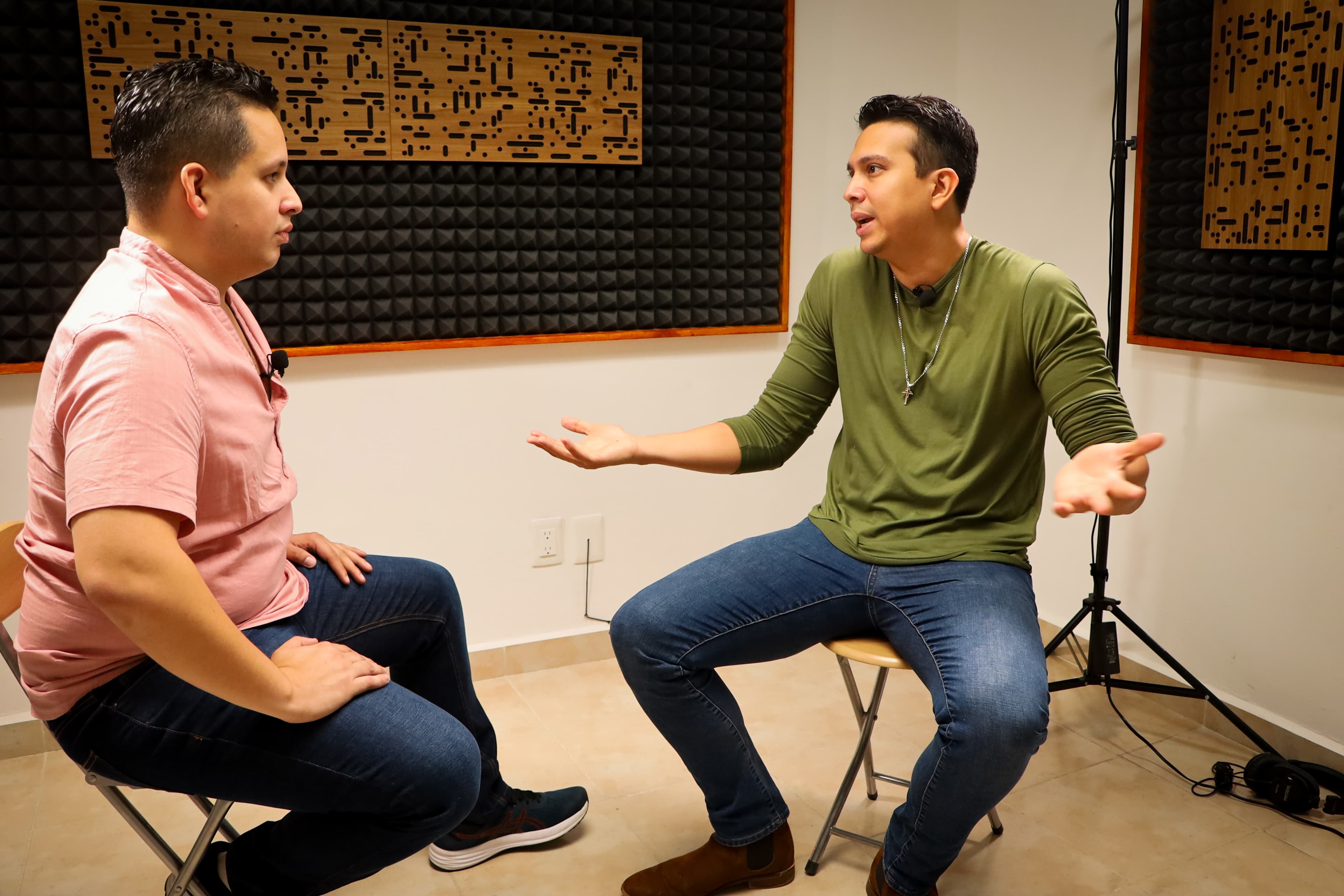 Debuta guionista tabasqueño con serie en Vix