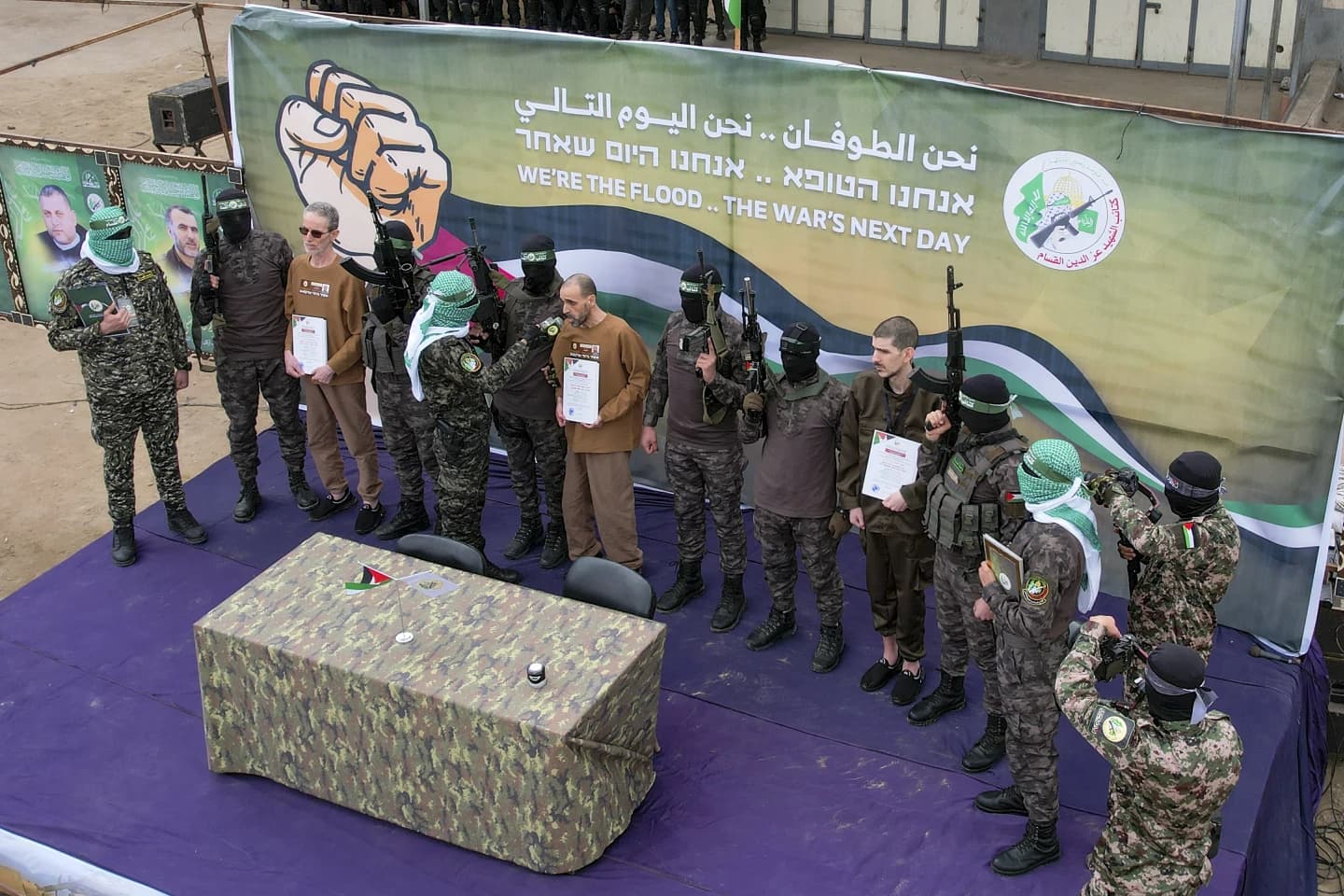 Hamas intercambia a tres rehenes israelíes por 183 prisioneros palestinos