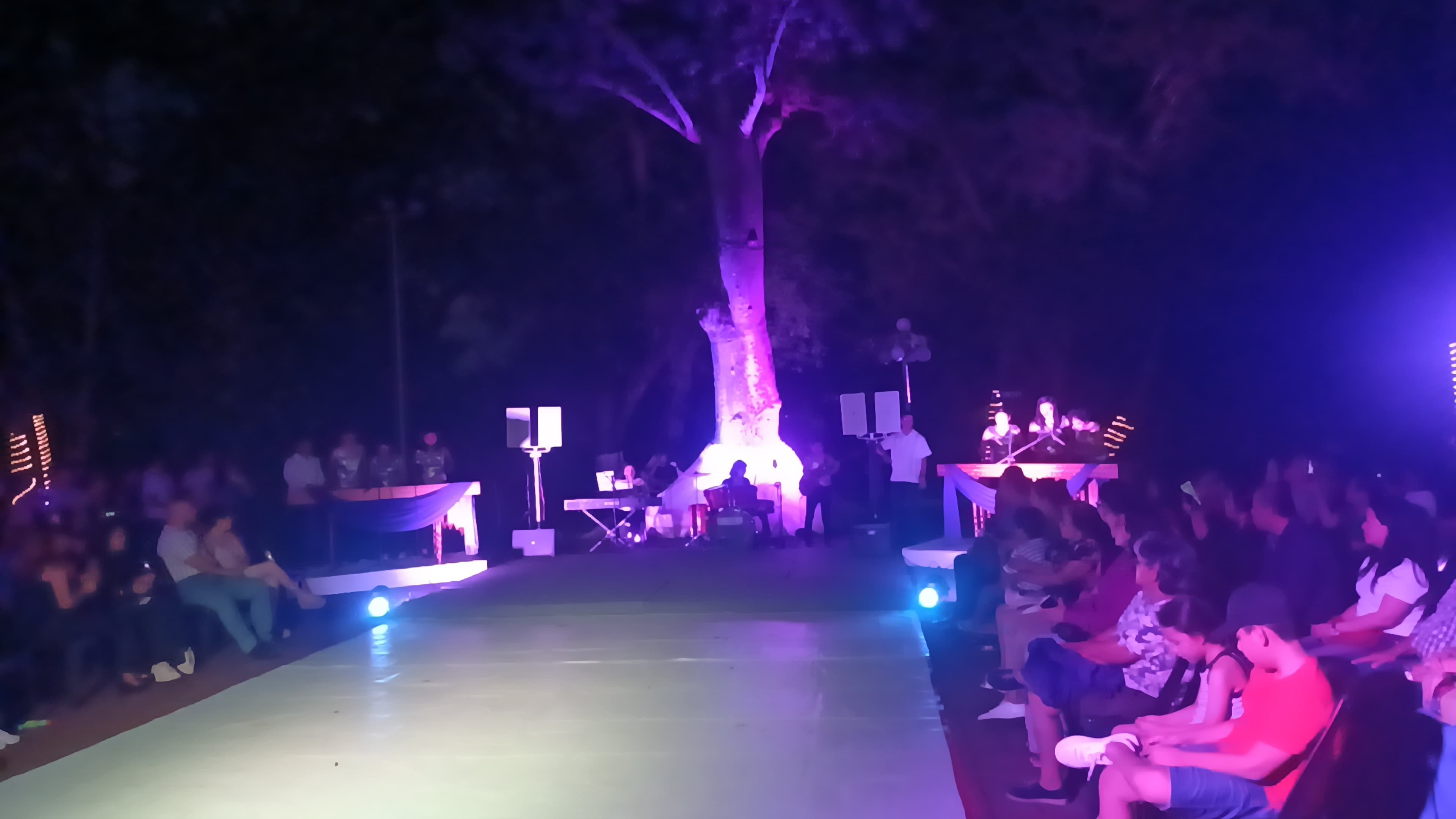 Se presenta primera marimba de mujeres de Tabasco