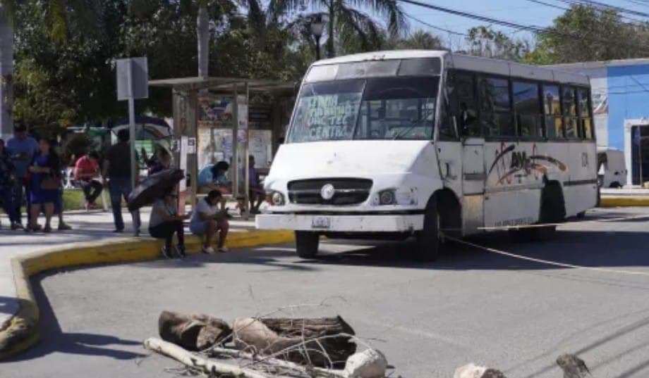Denuncian paupérrimo transporte en Lerma, Campeche