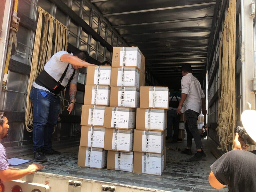 Llegan a Chiapas 13 millones de boletas electorales