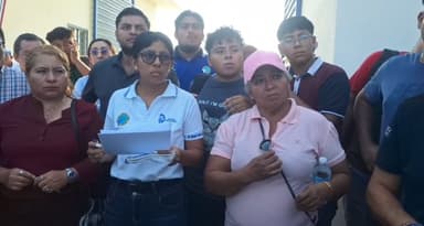 ImagenNegocian regreso a clases en Tec Los Ríos tras represión