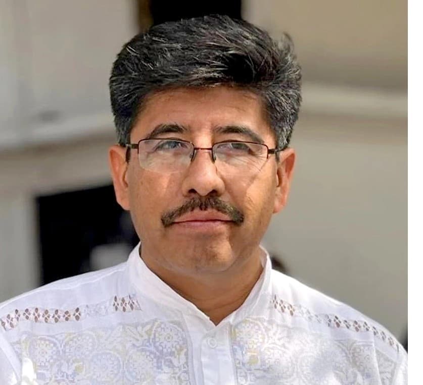 Presenta demanda por error 