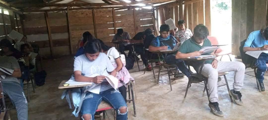 Joven de 16 años pide clave escolar a Claudia Sheinbaum