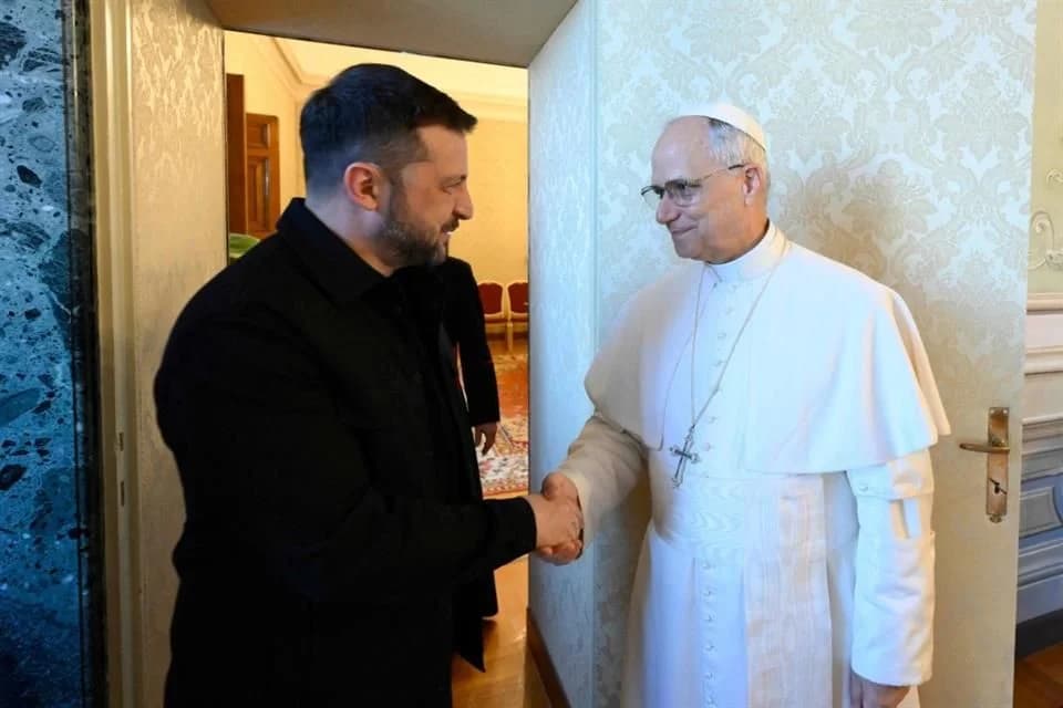 Propone el Papa a Zelensky que Vaticano sea sede de paz