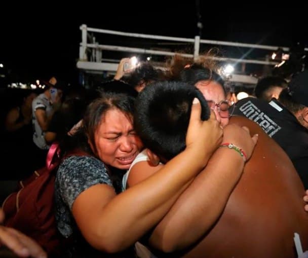 Rescatan a 4 pescadores, siguen 11 desaparecidos