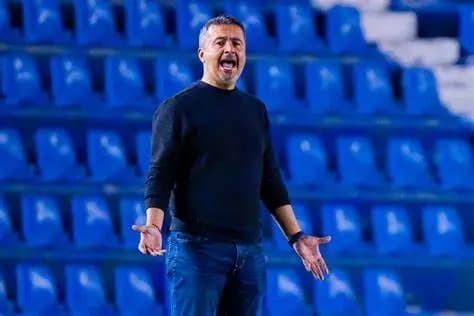 Chivas anuncia su nuevo director técnico