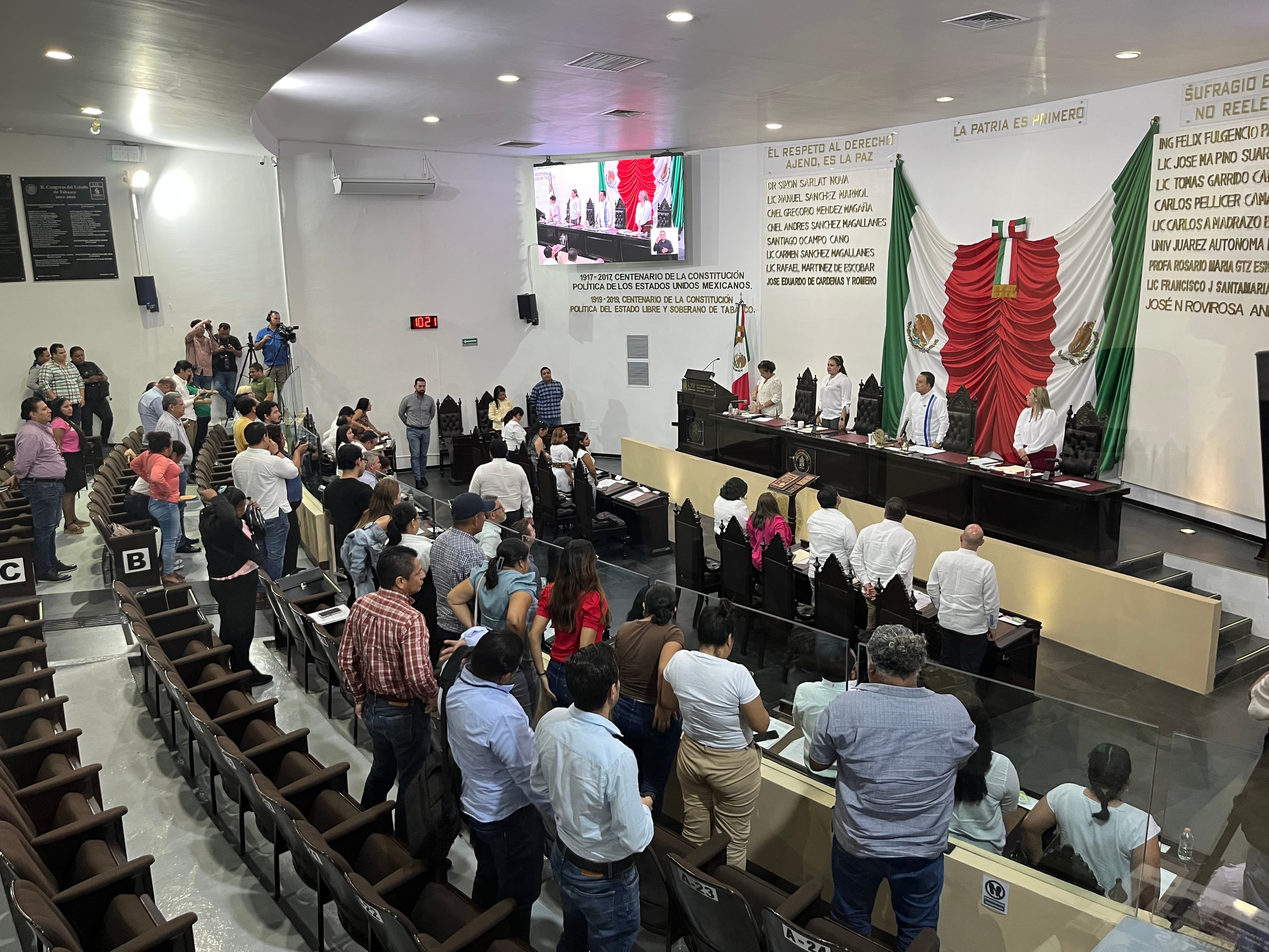 Aprueban programas sociales de Javier May