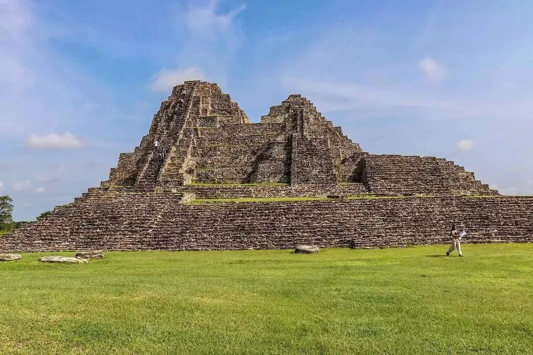 Cae turismo nacional en sitios arqueológicos