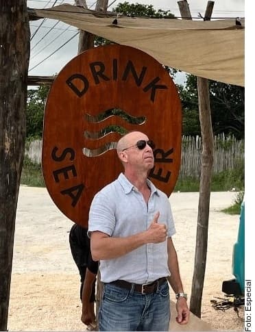 Detienen a ex Alcalde de Cancún por fraude