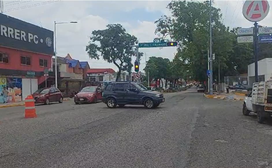 Insisten en vuelta prohibida en Paseo Tabasco