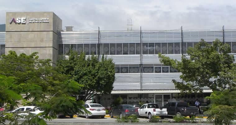 Roban cajas y equipos de computo de la ASE en Chiapas