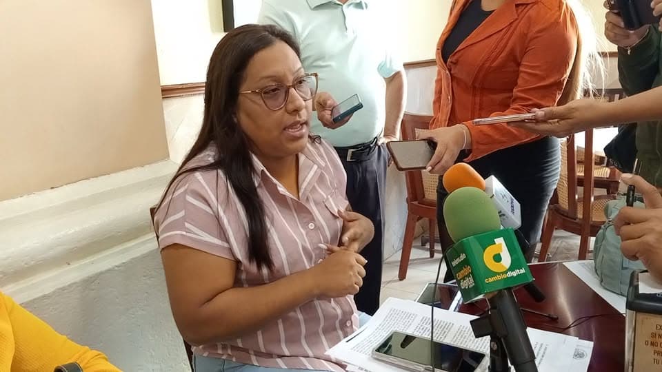 Madre de niño con autismo pide auxilio a gobernadora Rocío Nahle