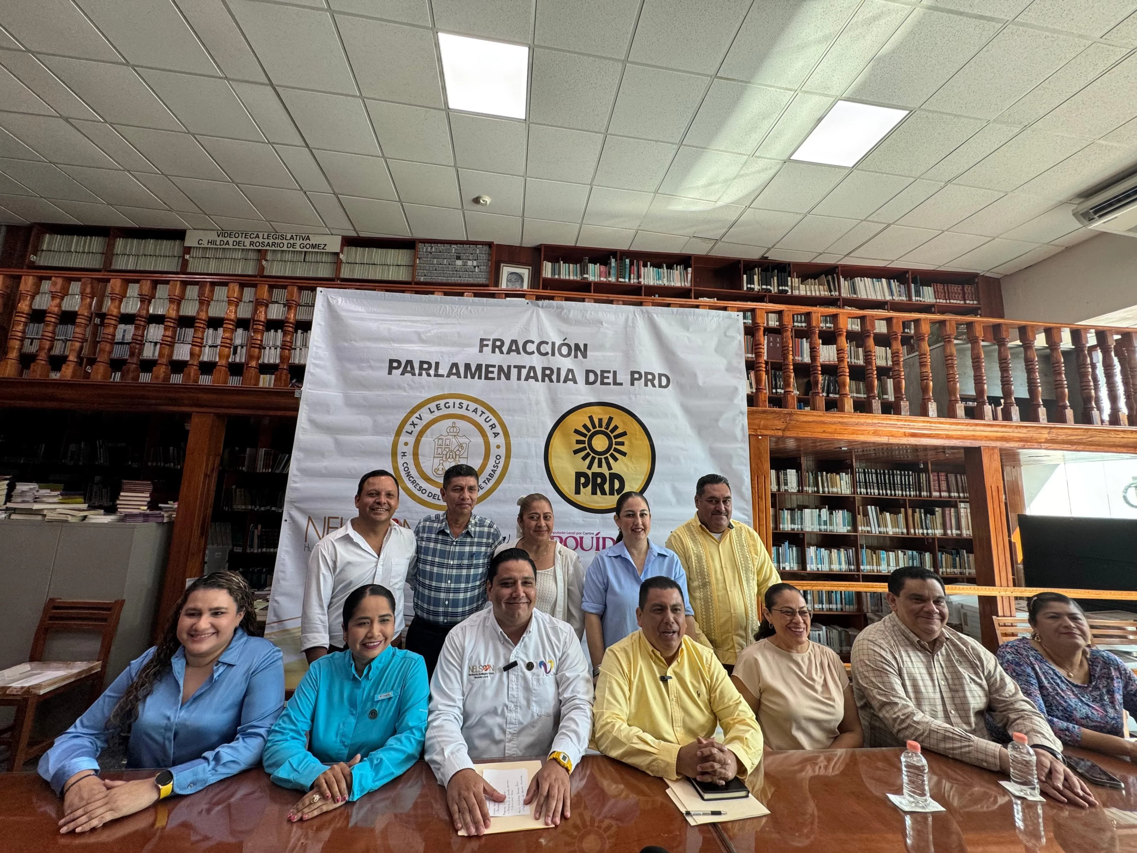 "Que deje de perder el tiempo en mañaneras", pide PRD Tabasco a May