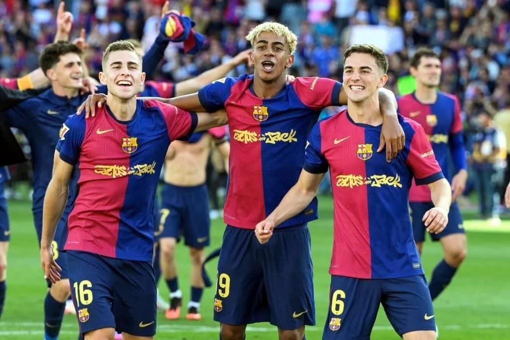 Remonta Barcelona al Madrid y sentencia LaLiga