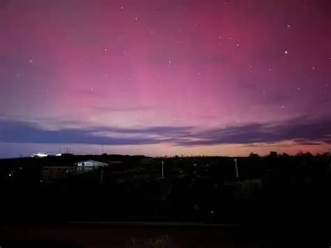 Auroras boreales iluminan el mundo