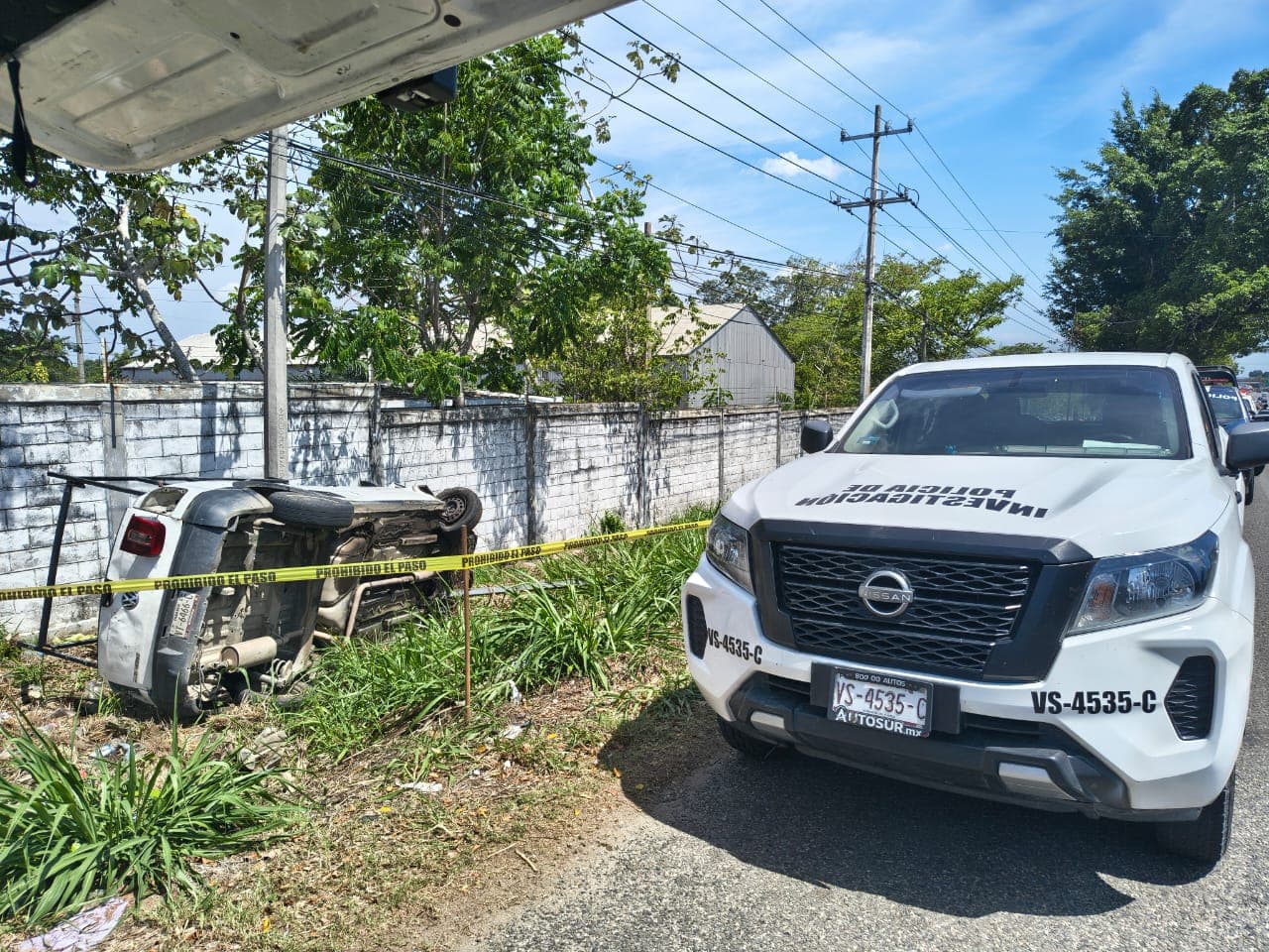 1 muerto y 2 vehículos colisionados deja fatal accidente en la Villahermosa-Teapa