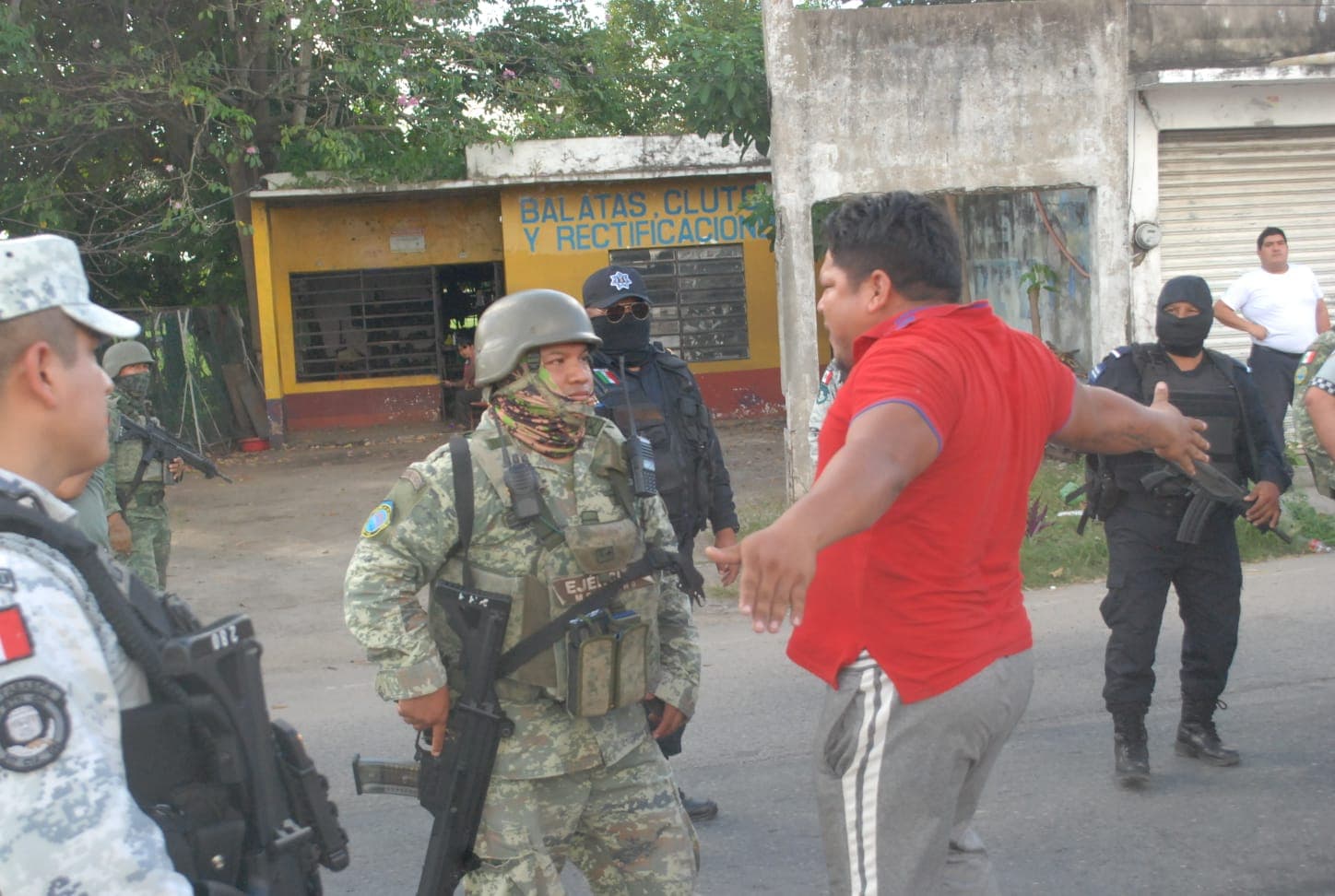 Bloqueo de 'pochis', por diferencias con Guardia Nacional: Semovi