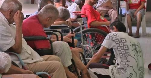 Se quedan sin felices fiestas abuelitos abandonados en asilo de Veracruz