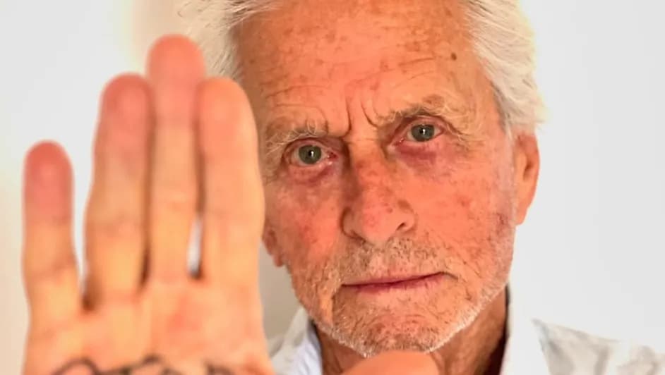 Michael Douglas pide disculpas a México por trato de Trump