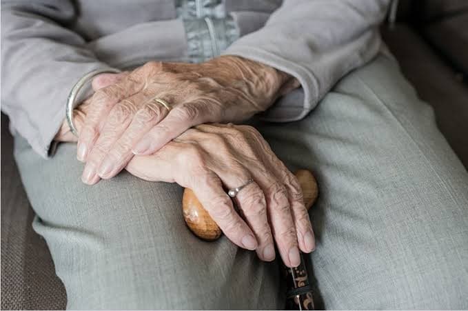 Hijos, nietos y yernos, principales violentadores de adultos mayores