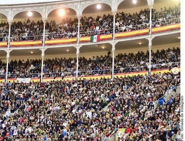 Reprocha Sheinbaum Día de Hispanidad.., lo celebran en España