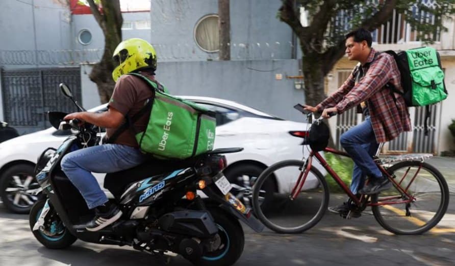 Aprueba senado reforma laboral para repartidores por aplicación