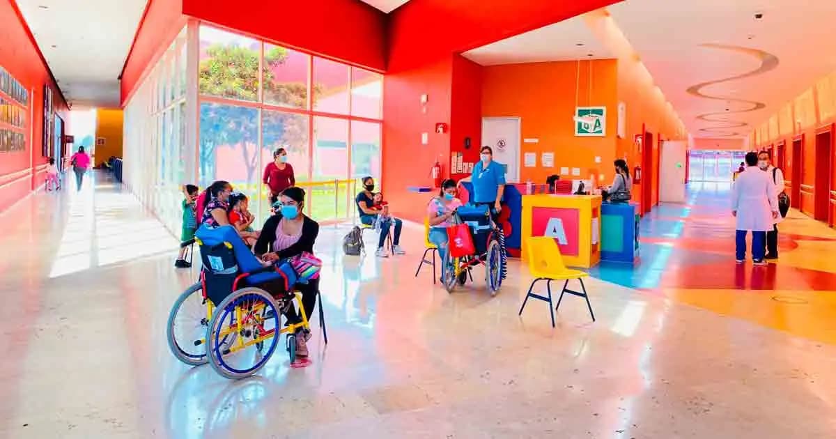 150 niños tabasqueños se tienden en CRIT-Chiapas