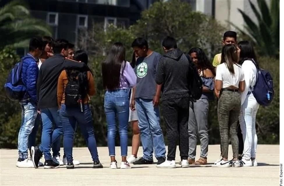 Gana 80% de jóvenes entre uno y dos salarios mínimos