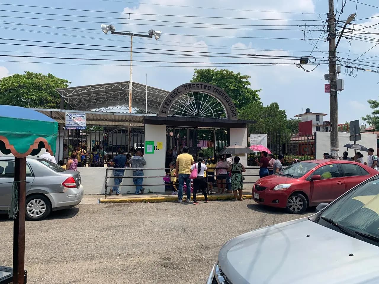 Tesorero de primaria huye con 83 mil pesos