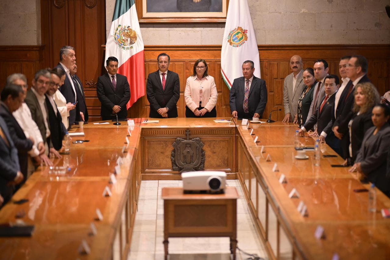Inicia entrega recepción en Veracruz